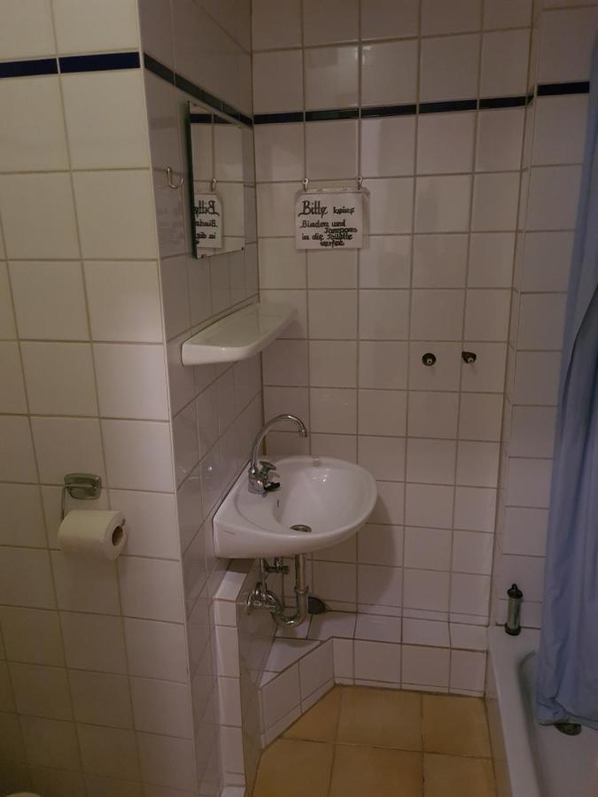 Altstadthotel Zum Goldenen Anker Lübeck Exterior foto